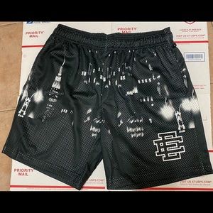 Eric emanuel EE basic short black skyline brand new size XLARGE